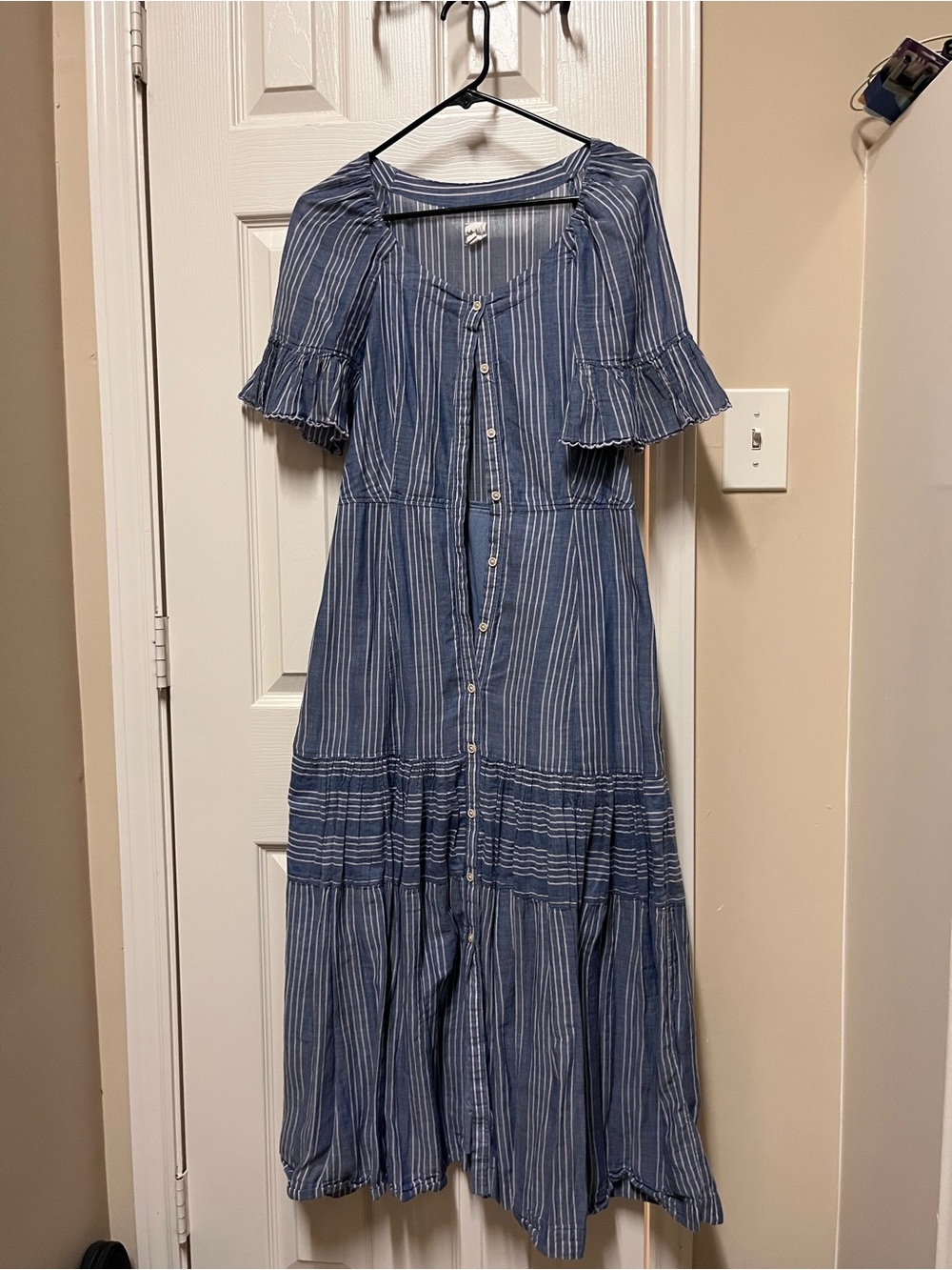 La Vie Rebecca Taylor Brianne
Stripe Midi Shirtdress